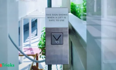 this sign shows when a lift is safe to use